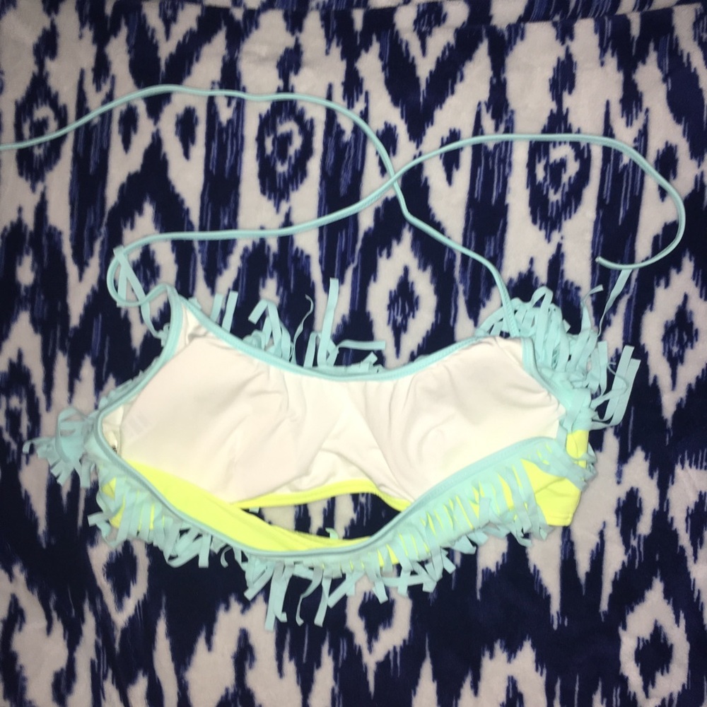 Bikini Top - Picture 2 of 3